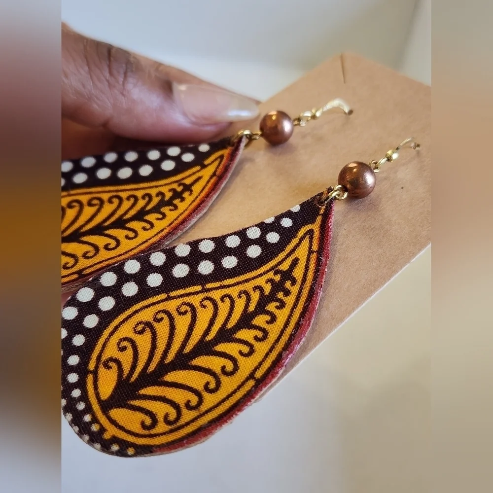 Brown and Gold Teardrop Shaped Statement Earrings, sz. OS